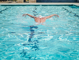 Comment une alimentation équilibrée peut booster votre endurance en natation